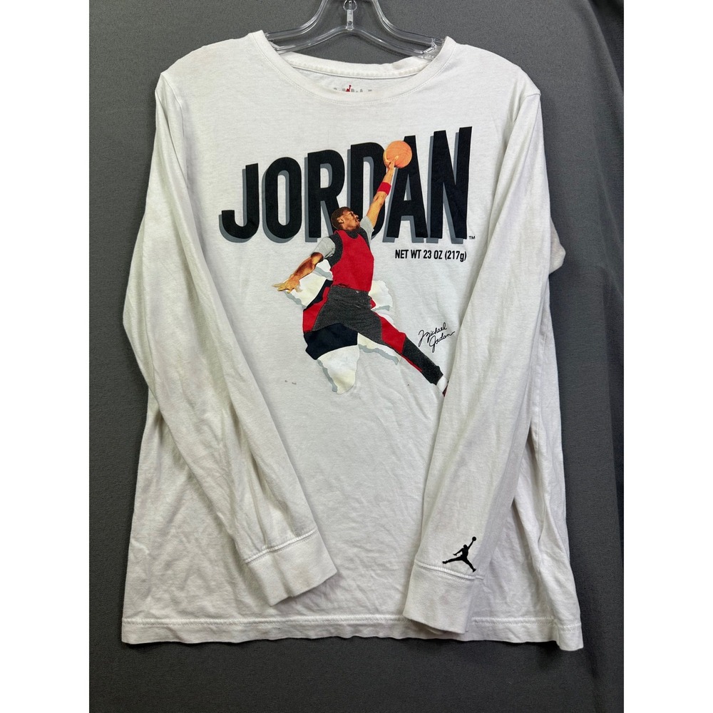Vintage‎ Jordan Boys XL White Long Sleeve Michael Jordan Graphic T-Shirt